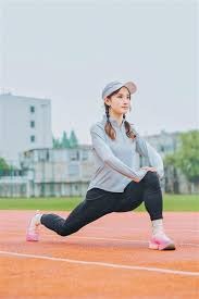 吉尔摩社媒晒照：手术成功，康复之路开始